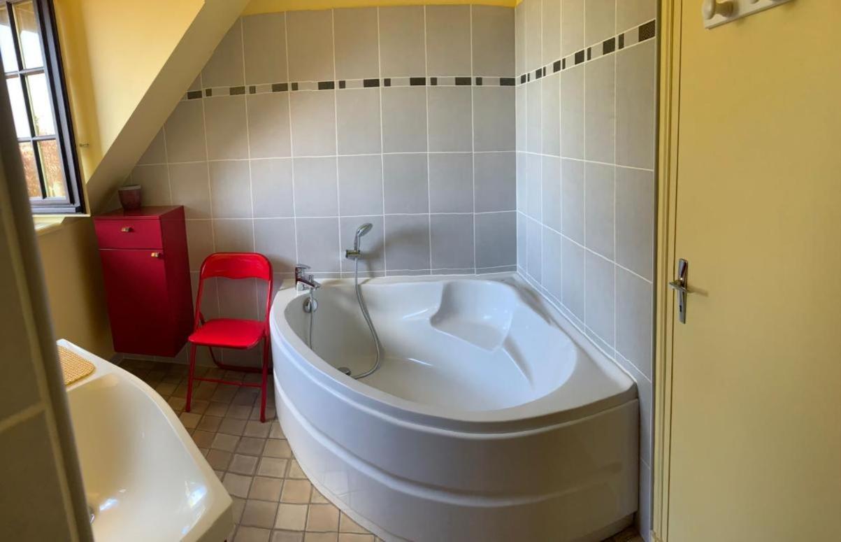 Chambre D'Hote Chez Maud Saint-Sauveur-Marville Luaran gambar